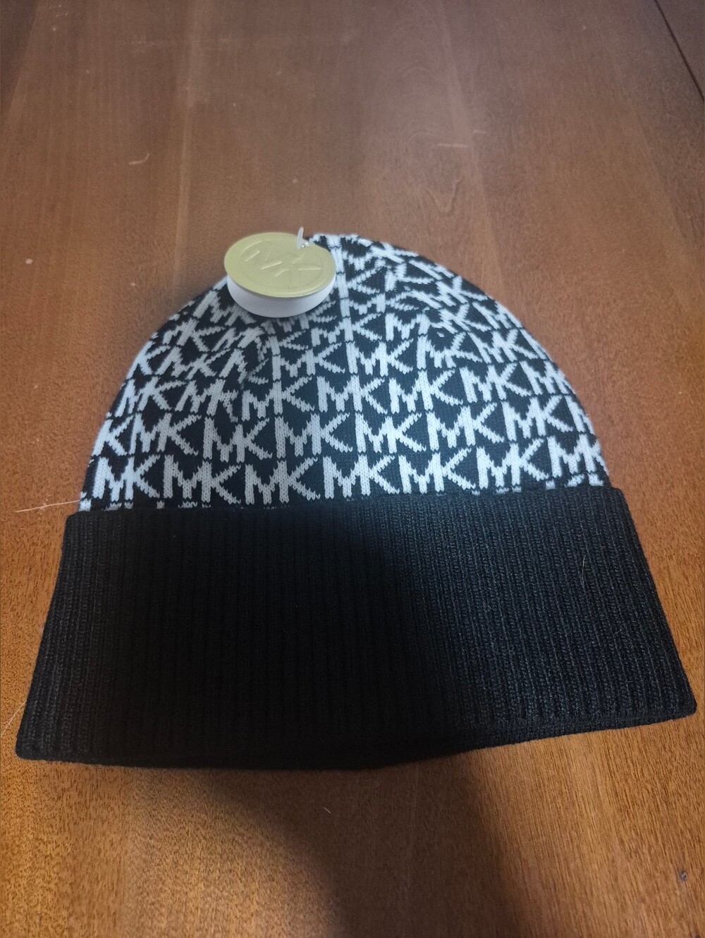 Michael Kors Signature Black & White Cuff Beanie Skull Cap Woman's One Size NWT